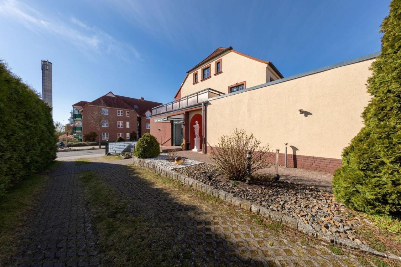 Haus Diana - Perlhuhn Apartment Waren  Bagian luar foto